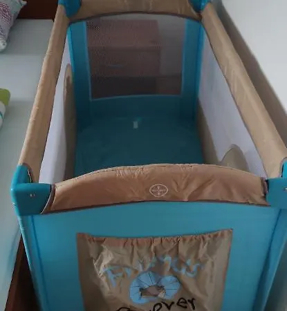 Wine & Olive Oil Mofardin Apartment