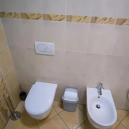 Wine & Olive Oil Mofardin * Koper