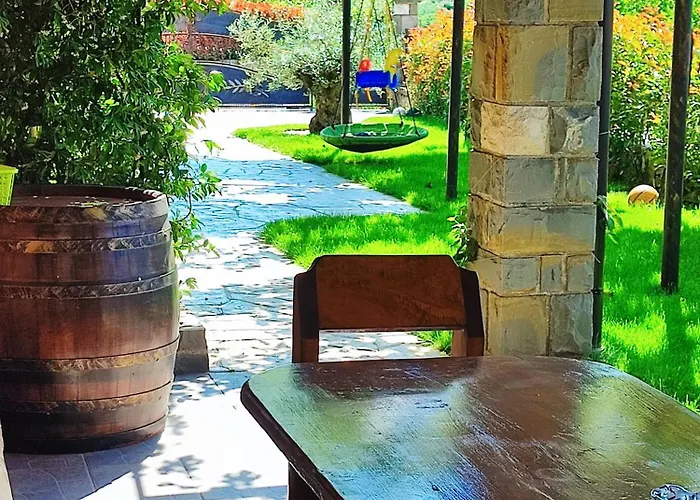 Wine & Olive Oil Mofardin Lejlighed